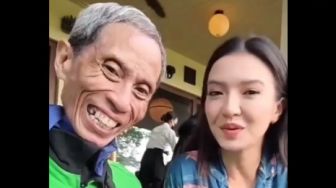 Babeh Ojol Ini Pamer Semotor Berdua Raline Shah: Rela Pakai Helm Tanpa Kaca!