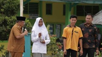 Bupati Agam Motivasi Siswa SMKN 1 Tanjung Raya