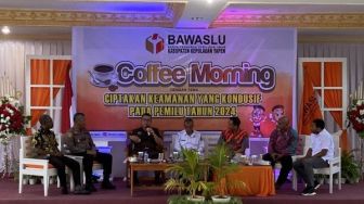 Ciptakan Pemilu Damai, Bawaslu Papua Gelar Coffee Morning di Yapen