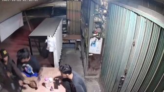 Lagi Mabar, Dua Orang Remaja Disatroni Begal