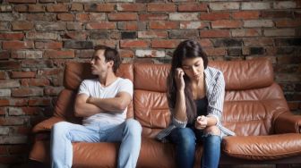 4 Alasan Laki-Laki Enggan Bahas Masa Lalu dengan Pasangan Baru