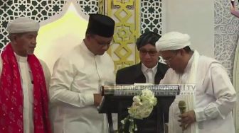 Anies Baswedan Bertemu Habib Rizieq di Petamburan, HRS: Semoga Diselamatkan dari Makar Orang-orang Jahat