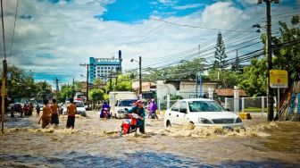 Banjir Bandang Thailand Tewaskan 9 Orang, Ratusan Ribu Terdampak!