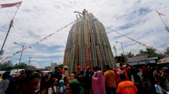 Tolangga 10 Meter Meriahkan Maulid Nabi Muhammad SAW di Gorontalo