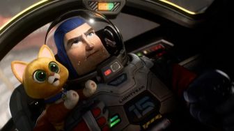 Review Film "Lightyear": Petualangan Menegangkan Seorang Space Ranger