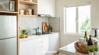 5 Desain Dapur Dekat Jendela, Ruangan Jadi Anti Bau dan Pengap