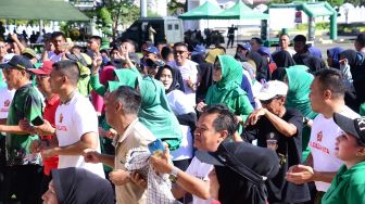 Korem 141/Toddopuli Gelar Jalan Santai