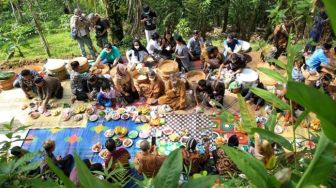 7 Tradisi Unik Sebelum Ramadhan di Indonesia dari Nyadran hingga Padusan