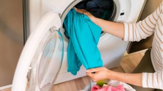 4 Kesalahan Mencuci yang Bisa Bikin Pakaian Cepat Rusak, Hindari!