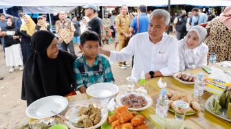 Gubernur Ganjar Kunjungi Pasar Sentral Mamuju dan Mengajak Gibran Sarapan