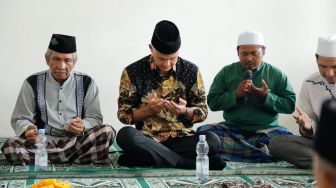 Keseruan Ganjar Pranowo saat Silaturahmi ke Ponpes Attahiriyah Annahdyah