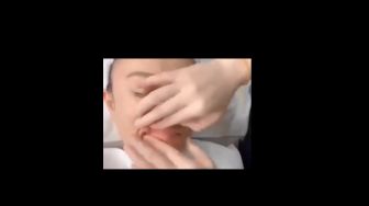 Layanan Pijat Bibir ini Jadi Sorotan Warganet: Penggibah Harus Cobain!