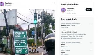 Papan Promosi Nasi Goreng Ini Tak Biasa, Warganet Sebut Marketingnya Gak Kaleng-kaleng