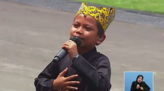 Agama Farel Prayoga Serta Fakta Lain Penyanyi Cilik yang Viral Setelah Manggung di Depan Presiden Jokowi