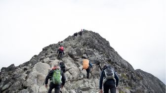 4 Masalah yang Biasanya Terjadi saat Mendaki Gunung