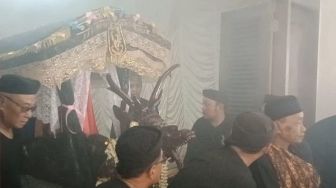 Kebas Jimat Buyut Gruda Muludan Gegesik Berlangsung Sakral