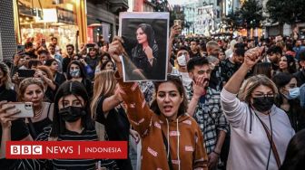 Demonstrasi di Iran: Jika Anda Berbicara, Mereka akan Menembak Kepala Anda