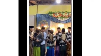 Lakukan Kegiatan Bertolak Belakang Satu Hadroh, Grup Lainnya Malah Begini: Dua Kubu Beda Server Adu Mekanik