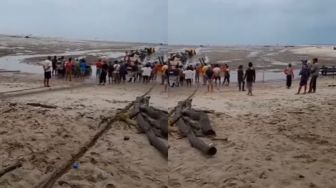 Penampakan Air Laut di Pantai Sampur Bangka Mendadak Surut, Bikin Geger Warga