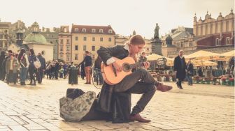 4 Hal Dasar yang Harus Dipelajari dari Teknik Fingerstyle pada Gitar