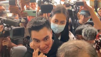 Baim Wong Cengar-Cengir Jelang Pemeriksaan ke-2 Kasus Konten Prank KDRT: Jadi Panjang Gini Ya