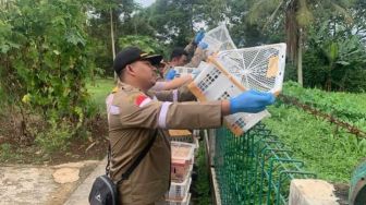 Ratusan Burung Ilegal Asal Lampung Dilepasliarkan di Rawa Danau Serang