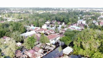 Tampung Ibu Hamil Hingga Tunanetra Korban Banjir Sintang, Posko Kwarcab Pramuka Belum Terima Bantuan Logistik