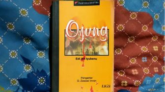 Ulasan Buku Ojung: Budaya dan Tradisi Madura untuk Meminta Diturunkan Hujan