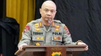 Irjen Teddy Minahasa Ngaku Sakit usai Jadi Tersangka, Kepala Berdenyut-denyut hingga Dilarikan ke RS Polri