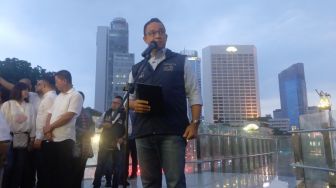 Belum Rampung Direvitalisasi, Anies Baswedan Resmikan Halte TransJakarta Bundaran HI