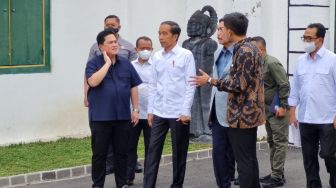Kocak! Terlambat Datang di Pura Mangkunegaran, Gibran Malah 'Salahkan' Presiden Jokowi: Janjian Jam 12, Datang Jam 10