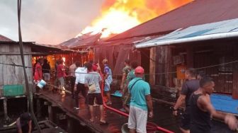 121 Kios dan 4 Rumah Warga Terbakar di Pasar Dolog Kabupaten Asmat