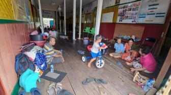Korban Kebakaran Pasar Dolog Asmat Ditampung di Gedung Perindagkop dan PAUD