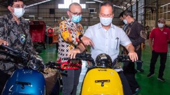 Kunker ke VIAR Motor Semarang, Menteri Perindustrian Sebut Optimalisasi Nilai Komponen Lokal