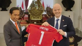 Berjanji di Hadapan Presiden FIFA, Jokowi Bakal Runtuhkan Stadion Kanjuruhan: Kami Bangun Lagi!