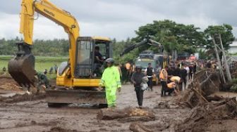 Banjir Bandang Terjang Bali Akibatkan 6 Orang Tewas