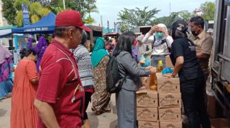 Hari Pertama Operasi Pasar di Kecamatan Bengkong Diserbu Warga 