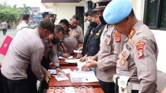 Ratusan Polisi dan Pegawai Polres Lampung Timur Dites Urin Acak, Ini Hasil