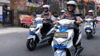Siap Amankan Lalu Lintas KTT G20, Polda Bali Gunakan Motor Listrik dari Smoot Elektrik dan Grab Indonesia