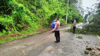 Akses Jalan Kabupaten di Purabaya Sukabumi Tidak Bisa Dilalui Kendaraan, Ini Penyebabnya