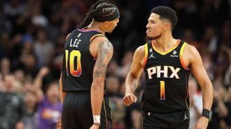 Play-off NBA: Devin Booker Sumbang 45 poin, Suns Amankan Kemenangan Kedua Atas Clippers