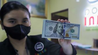 Nilai Tukar Dolar AS Hari Ini Ambyar, Mata Uang Negara Lain Kompak Menguat