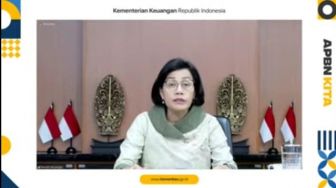 Sri Mulyani Kasih Sinyal Tarif Cukai Bakal Naik di 2023