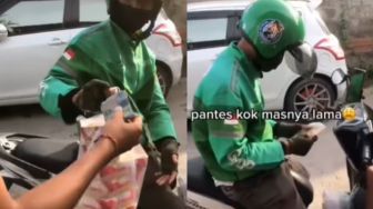 Niat Berikan Uang Lebihan untuk Driver Ojol, Ternyata Uangnya Malah Kurang