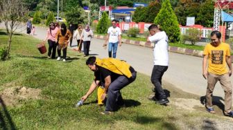 Pembersihan Seluruh Lingkungan Kolaka Timur Tiap Jumat Terus Berlanjut