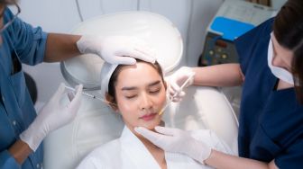 Ingin Wajah Glass Skin ala Cewek Korea? Cobain Mermaid Injection dari Clinic de Votre Peau