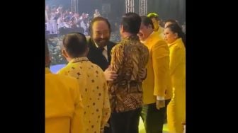 Bila Menteri-menterinya Dipaksa Angkat Koper, Partai Nasdem Bakal 'Perang Puputan'?