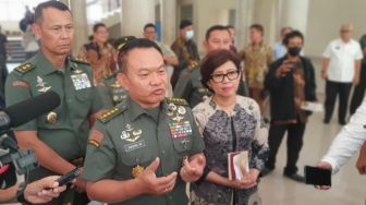 Tak Jadi Panglima TNI, Dudung Abdurrahman Dikukuhkan Sebagai Warga Kehormatan Korps Marinir
