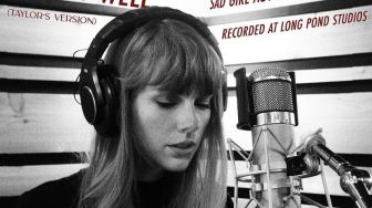 9 Fakta Album Taylor Swift Midnights, Umumkan Album Baru saat Menang Awards