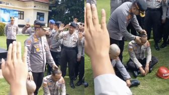 Viral Video Kapolres Kepulauan Talaud Doakan Personel yang Bermasalah Usai Apel Pagi, Netizen: Sambo Dong Pak